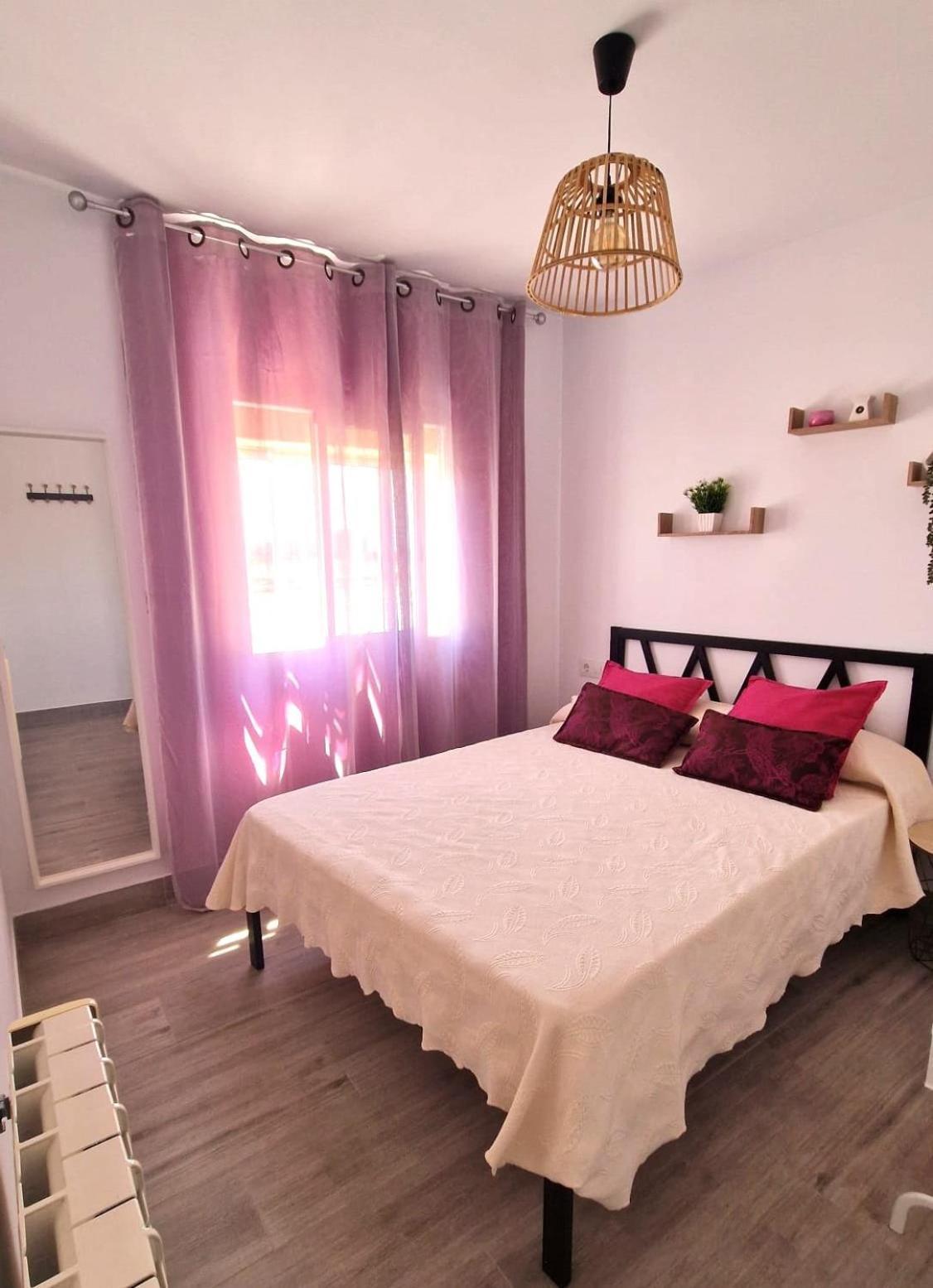 Piso Muy Amplio, Nuevo Y Luminoso At-cc-00782 * Casar de Cáceres
